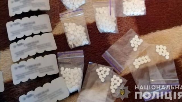 Свежие новости: Под Полтавой пенсионерки 72 и 73 лет наладили наркобизнес на сотни тысяч гривен