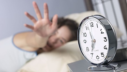 Свежие новости: В эту ночь Украина перейдет на летнее время – часы переведут на час вперед