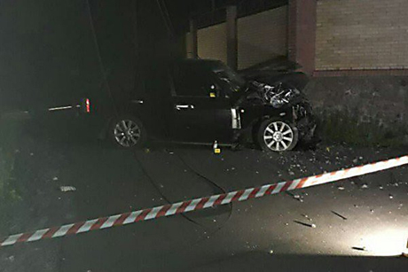 Фото новости: На Киевщине неизвестные расстреляли автомобиль криминального авторитета Свежие новости: На Киевщине неизвестные расстреляли автомобиль криминального авторитета