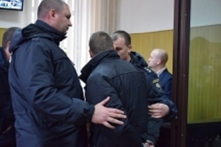Свежие новости: Суд взял под стражу одного из подозреваемых в убийстве экс-начальника николаевской таможни