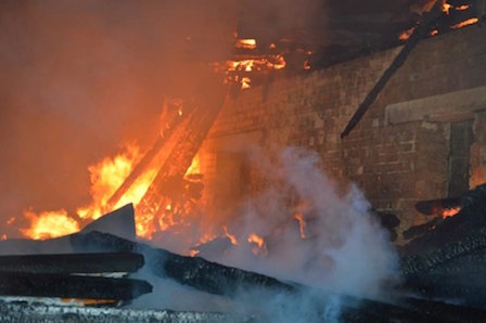 Свежие новости: Срочно: сгорели заживо запертые в хостеле люди, много смертей