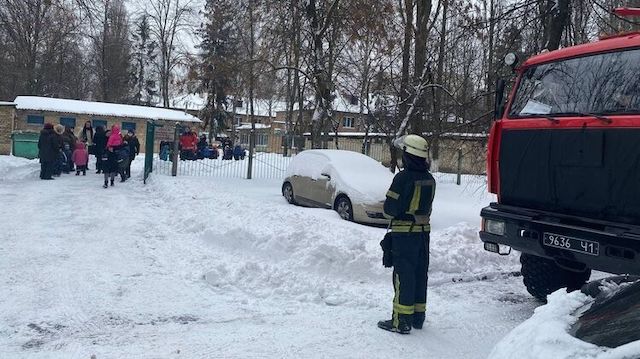 Свежие новости: В Киеве загорелся детский сад, эвакуировали более 120 детей
