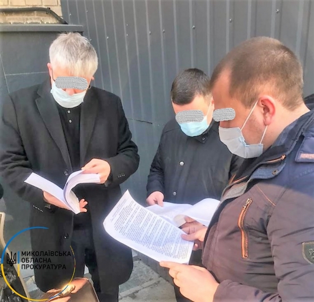 Свежие новости: Чиновники АМПУ в Николаеве присвоили почти 1 миллион