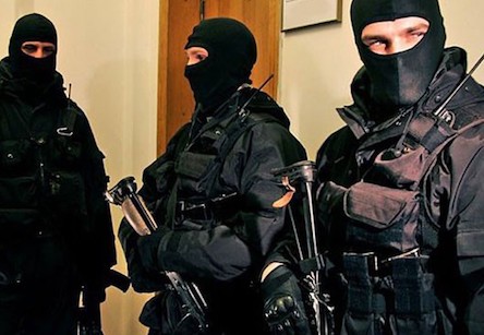 Свежие новости: Обнаружены обрез, патроны: В Вознесенске у криминального авторитета 