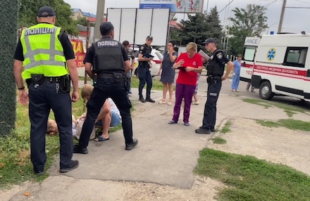 Свежие новости: В Николаеве у грузовика отказали тормоза, он выехал на тротуар и сбил женщину