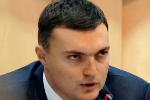 Свежие новости: Мэр Очакова в угоду Дятлову подделывал земельные документы, - общественник