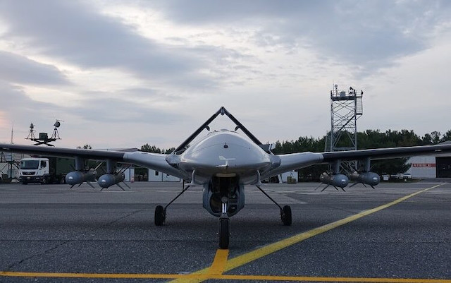 Свежие новости: Україні подарують три безпілотники Bayraktar, гроші на які збирали усією країною