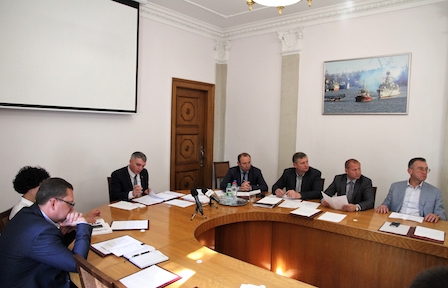 Свежие новости: В Николаеве направят 2 млн грн для проведения аварийных работ на коллекторе по ул. Лескова