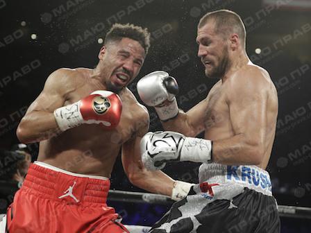 Фото новости: Реванш Ковалева и Уорда закончился очередным судейским скандалом и нокаутом Свежие новости: Реванш Ковалева и Уорда закончился очередным судейским скандалом и нокаутом