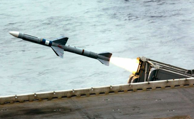 Свежие новости: Франція перебудовує економіку країни на військові рейки, - Politico