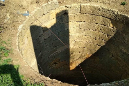 Свежие новости: ФОТО: Знать свою историю. Всего в 20 км от Николаева есть уникальный древний колодец