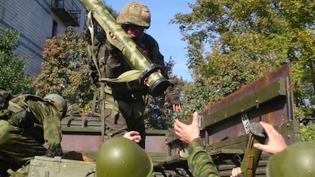 Свежие новости: Российские военные пытаются скрыть свои потери на Донбассе - разведка