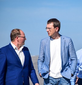 Свежие новости: ВИДЕО: Министр Омелян рад тому, что Николаевский аэропорт возглавил Барна: «Это квалифицированный и опытный человек»