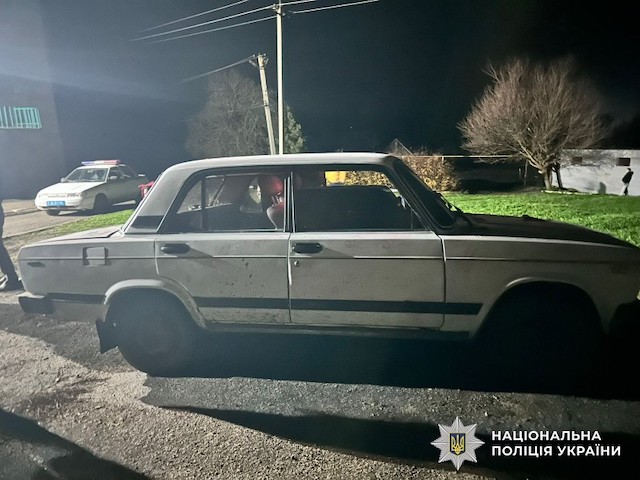 Свежие новости: У Єланці поліцейські встановлюють обставини автопригоди за участі водія ВАЗу