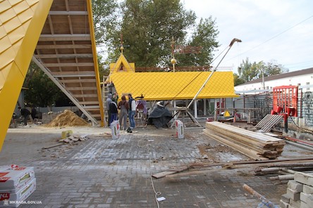 Свежие новости: В Николаеве скоро появится сказочная железнодорожная станция, а на Центральном стадионе новая тренировочная площадка