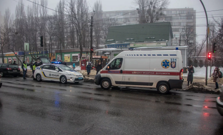 Свежие новости: В Киеве фура насмерть переехала старушку и скрылась