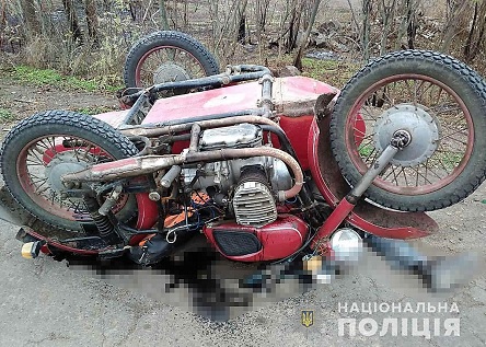Свежие новости: На Николаевщине мужчина не справился с управлением мотоцикла, перевернулся на нем и погиб
