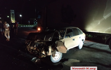 Свежие новости: Под Николаевом пьяный водитель врезался в фуру