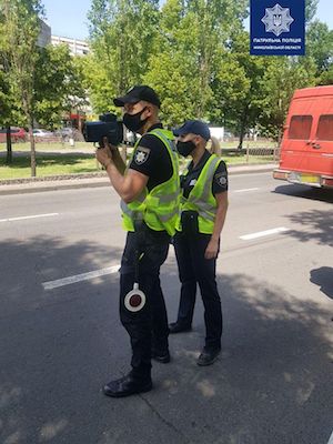 Свежие новости: Николаевские патрульные будут контролировать скоростной режим на проспекте Центральном