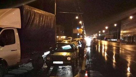 Фото новости: Смертельное ДТП в Полтаве: водитель погиб мгновенно Свежие новости: Смертельное ДТП в Полтаве: водитель погиб мгновенно