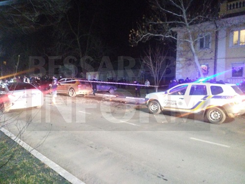 Свежие новости: ВИДЕО: В Одессе водитель Porsche удирая от полицейских устроил тройное ДТП