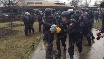 Свежие новости: Митинг в Петербурге, задержаны десятки протестующих
