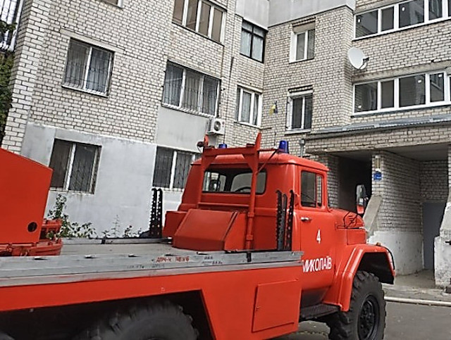 Свежие новости: В николаевской многоэтажке возник пожар – людей эвакуировали, двоих детей забрала «скорая»