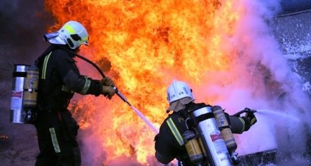 Свежие новости: На Николаевщине при пожаре дома погиб мужчина, а его жена отравилась угарным газом