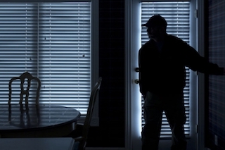 Свежие новости: У Вознесенську «кватирники» забрали з дому цінностей на 1,5 мільйона: суд виніс вирок