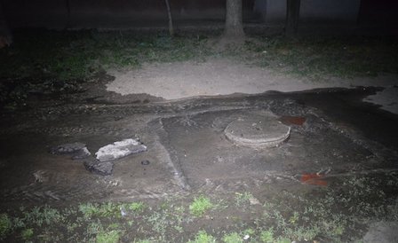 Свежие новости: В Николаеве произошел прорыв водопроводной воды - залило дороги во дворах