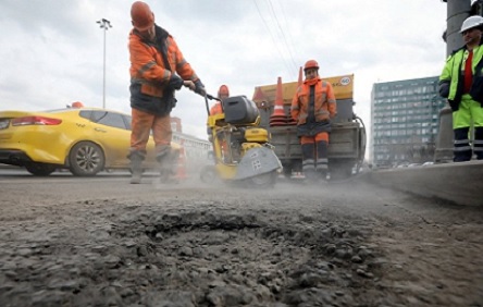Фото новости: В САД отчитались, сколько залатали ям на Николаевщине за неделю Свежие новости: В САД отчитались, сколько залатали ям на Николаевщине за неделю