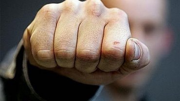 Свежие новости: Настоящие отморозки: в Киеве избили девушку за слова 