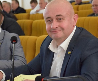 Фото новости: ВИДЕО: Депутат Олабин назвал зампреда Николаевского облсовета Кротова «ошибкой» и «замом по цветам» Свежие новости: ВИДЕО: Депутат Олабин назвал зампреда Николаевского облсовета Кротова «ошибкой» и «замом по цветам»