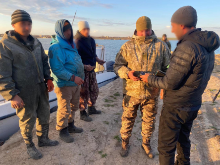 Свежие новости: ВИДЕО: В Николаевской области пограничники устроили погоню за рыбаками, которые проигнорировали требование об остановке