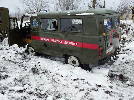 Свежие новости: В Одесской области автомобиль скорой помощи перевернулся на скользкой дороге
