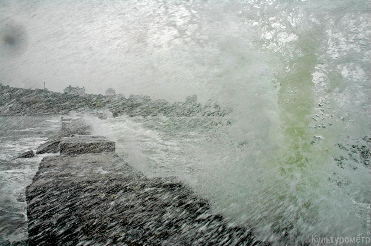 Фото новости: Мощный шторм накрыл восточное побережье Австралии Свежие новости: Мощный шторм накрыл восточное побережье Австралии