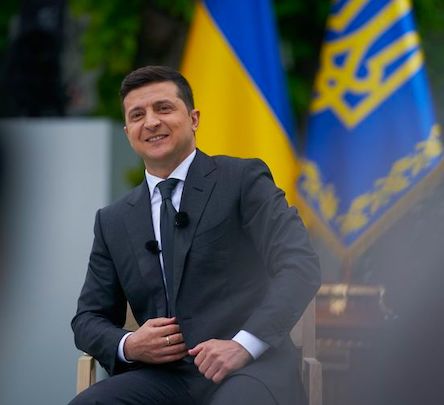 Свежие новости: Зеленский в Николаеве: проверит работы на трассе Н-14 «Николаев - Кропивницкий» и представит команду «Слуги народа»