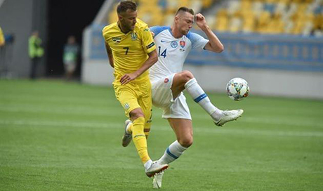 Свежие новости: Украина дожала Словакию при пустых трибунах