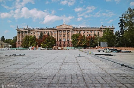 Свежие новости: Реконструкція площі Соборної у Миколаєві на завершальній стадії