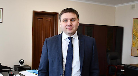 Фото новости: Глава налоговой милиции Украины опубликовал свой личный мобильный телефон для защиты бизнеса Свежие новости: Глава налоговой милиции Украины опубликовал свой личный мобильный телефон для защиты бизнеса