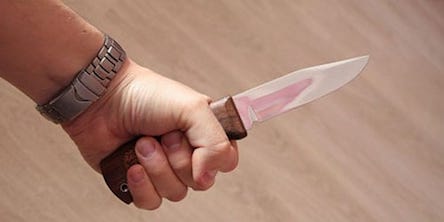 Свежие новости: В Николаеве 17-летний подросток ударил ножом в живот мужчину и убежал