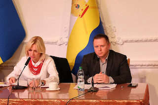 Фото новости: Депутати звільнили Замазєєву з посади голови Миколаївської облради та обрали Табунщика першим заступником Свежие новости: Депутати звільнили Замазєєву з посади голови Миколаївської облради та обрали Табунщика першим заступником