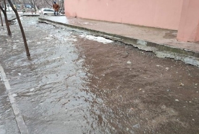 Свежие новости: Почему в Николаеве дороги в гололед посыпают солью