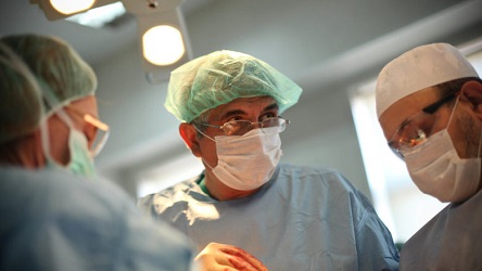 Свежие новости: Канадські та українські лікарі безоплатно оперуватимуть поранених бійців АТО та майданівців