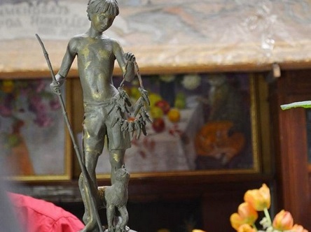 Свежие новости: Инициатора установки в Николаеве скульптуры мальчика-рыболова не позвали на ее открытие