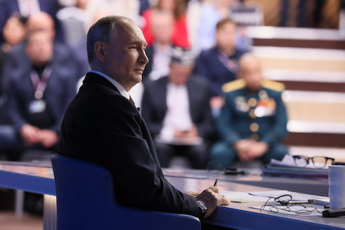 Фото новини: Путін заявив про зупинку мирного діалогу з Україною та натякнув на нові вимоги РФ Свіжі новини: Путін заявив про зупинку мирного діалогу з Україною та натякнув на нові вимоги РФ