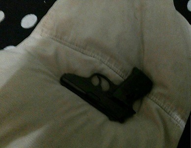 Свежие новости: В Кривом Роге пьяный депутат райсовета устроил стрельбу с балкона по людям