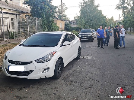Свежие новости: В Николаеве неизвестные украли из автомобиля сумку, в которой был почти миллион гривен