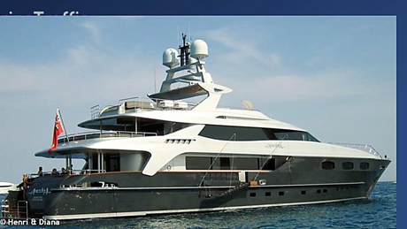 Свежие новости: Николаевские таможенники нашли на иностранной яхте газовые пистолеты и психотропные таблетки