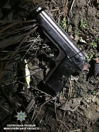 Свежие новости: В Николаеве пьяный мужчина мужчина поссорился с бывшей женой и угрожал ей пистолетом
